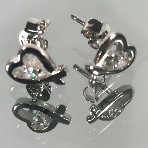 Jewelry - NWT Sterling Silver 925 Heart Earrings Gift Deadstock Vintage Studs Tiffany